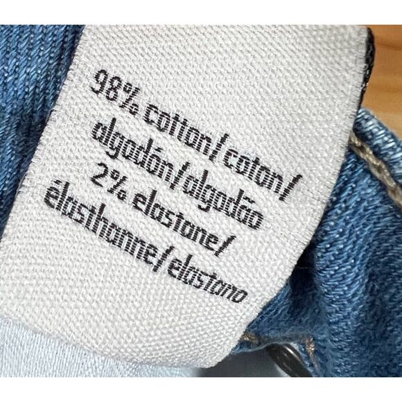 CALVIN KLEIN JEANS CLASSIC CASUAL EVERYDAY WEAR DENIM MIDI SHORTS SZ.6 - Picture 4 of 4